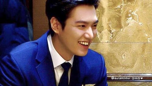 Myślała, że oczarowała gwiazdę azjatyckiego kina. Potem uwierzyła w agenta FBI i oficera SWAT. Straciła 90 tys. zł