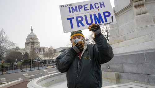 Protestujący przeciwko Donaldowi Trumpowi