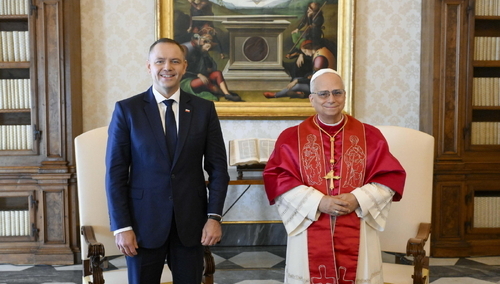 Od lewej: Karol Nawrocki, Leon XIV