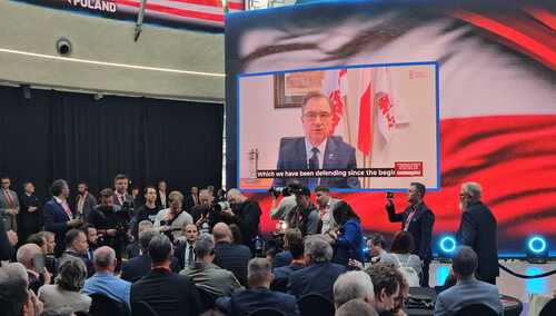 Piotr Duda przemawia do uczestników CPAC Polska 2025