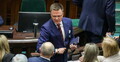 Szymon Hołownia na sali obrad Sejmu