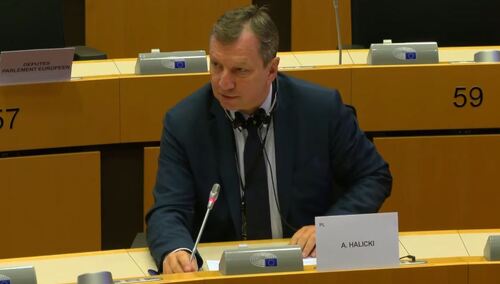 Z. Kuźmiuk: Po urlopowej przerwie rozpoczęły się prace w PE i już europosłowie z PO atakują Polskę