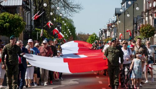 Przemarsz w Dniu Polskiej Flagi