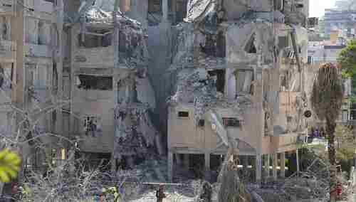 Zniszczenia w Izraelu po kontrataku Iranu.