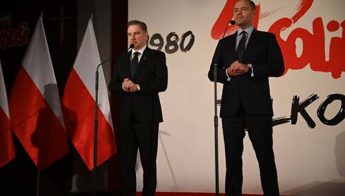 Piotr Duda w sali BHP Stoczni Gdańskiej