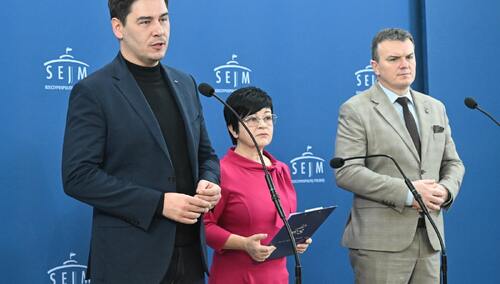 Posłowie PiS: Mariusz Krystian, Joanna Borowiak i Dariusz Stefaniuk