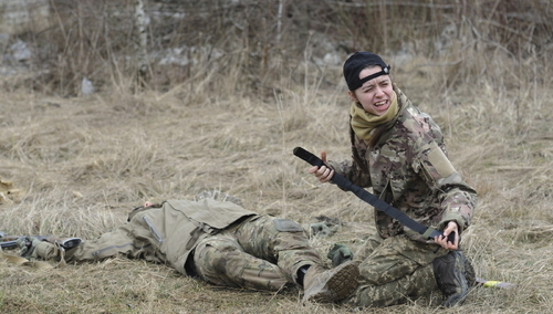 Trening ukraińskiej ludności cywilnej na wypadek rosyjskiego ataku