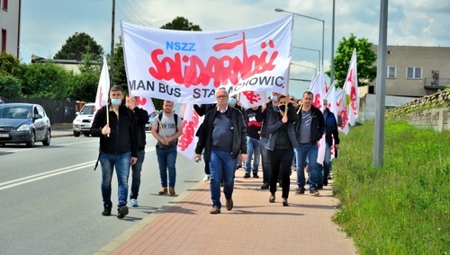 MAN Bus w Starachowicach planuje zwolnić 860 pracowników. Świętokrzyska "S" apeluje