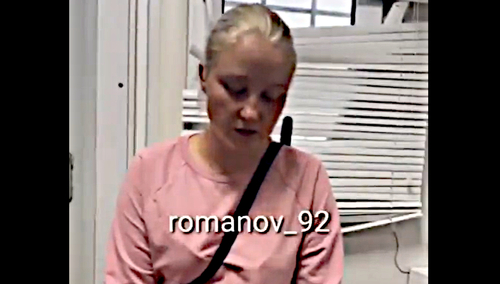 "Przeszłam kurs denazyfikacji"