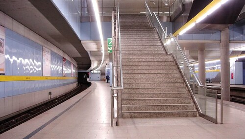 Max-Weber-Platz - stacja metra w Monachium