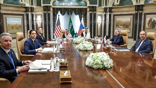 Początek rozmów pomiędzy USA a Rosją