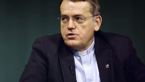 "To niemiecki ksiądz i aktywista LGBT zażądał ścigania ks. prof. Oko. Wbrew stanowisku Watykanu"