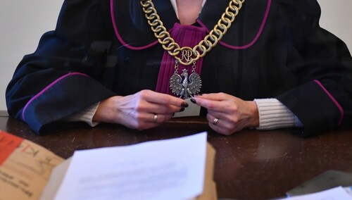 Sąd Najwyższy uchylił wyrok 16 tys. zł odszkodowania za internowanie w stanie wojennym