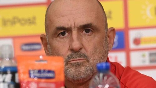 Michał Probierz podczas konferencji prasowej