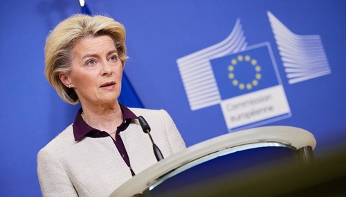 Burza w PE. Wniosek o wotum nieufności dla Ursuli von der Leyen