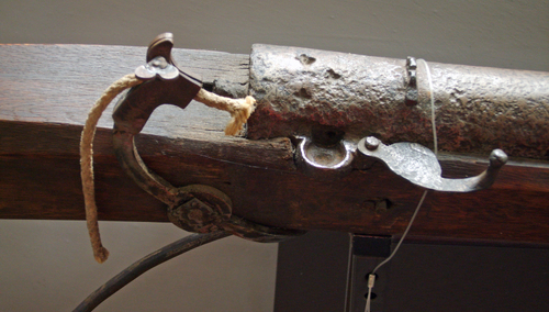 Zamek lontowy w muszkiecie