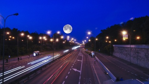 Warszawskie drogi, zdjęcie ilustracyjne