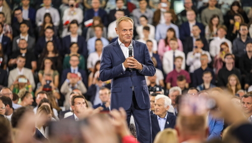 Prawy Sierpowy: Ryk wymarłego dinozaura...