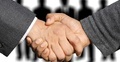 Uścisk dłoni - zdjecie poglądowe