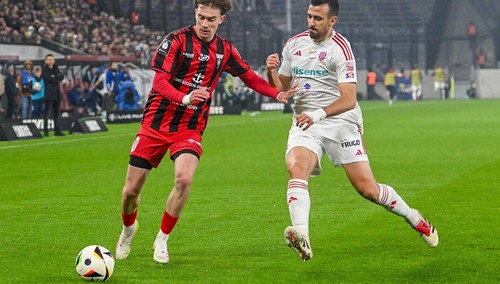 Piłkarze Pogoni Szczecin oraz Rakowa Częstochowa