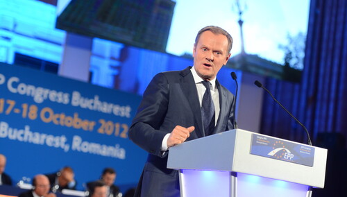 "Zaraza". Tusk wykorzystuje pandemię by uderzyć w rząd. Stanisław Karczewski nie wytrzymał