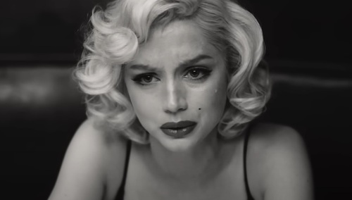 Ana de Armas jako Marylin Monroe w filmie "Blonde"