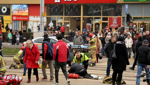 Wjechał w tłum ludzi w Szczecinie