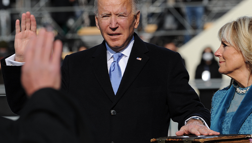 Joe Biden podczas zaprzysiężenia jako prezydent USA