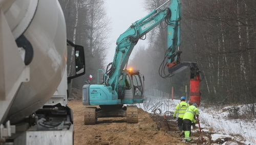 Budowa zapory na granicy z Białorusią