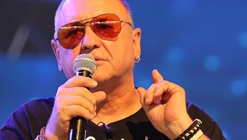 na zdj. Jerzy Owsiak (źródło wikimedia.pl)