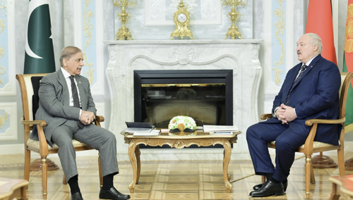 Premierzy Pakistanu i Białorusi podczas spotkania w Mińsku