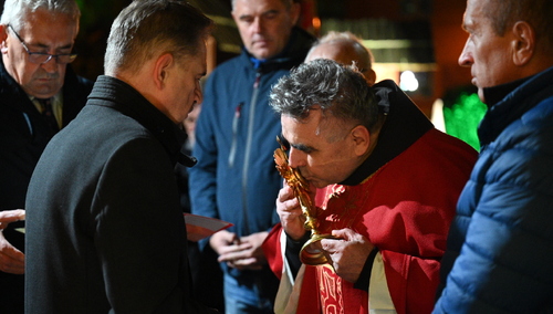 Przekazanie relikwii bł. ks. Jerzego Popiełuszki