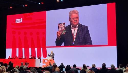 Tadeusz Majchrowicz na XV Kongresie EKZZ