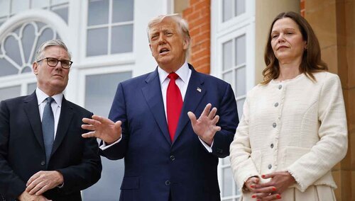 Donald Trump podczas spotkania z Keirem Starmerem