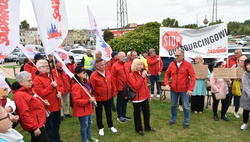 Solidarność protestowała przeciwko outsourcingowi we wrocławskim Uniwersyteckim Szpitalu Klinicznym