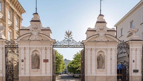 Główna brama Uniwersytetu Warszawskiego