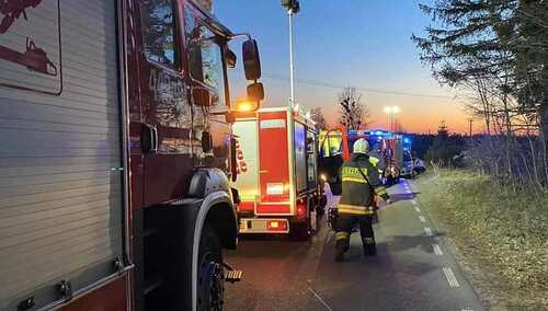 Tragedia na Kaszubach. Samochód wjechał w grupę ludzi