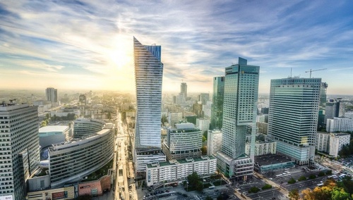 Agencja S&P obniża prognozę wzrostu PKB Polski w '21 do 3,4 proc., w '22 podwyższa do 4,4 proc.