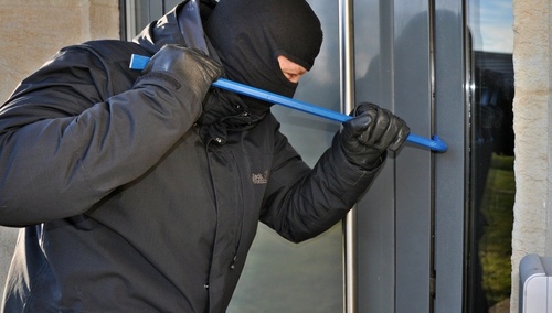 Włamywacz / zdjęcie poglądowe