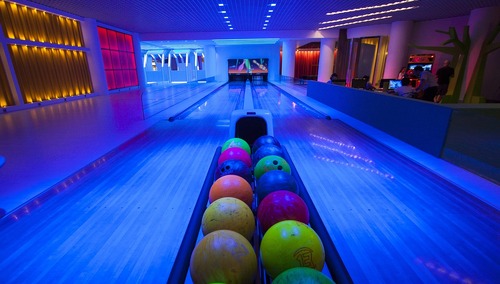 Reprezentacja bielskiego MZK niepokonana w związkowych zawodach w kręgle