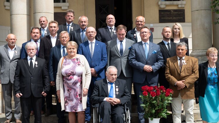 W Łodzi wręczono Krzyże Wolności i Solidarności