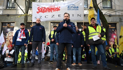 "S" protestuje w stolicy. Piotr Duda: Jeżeli zaorają Eneę, to wezmą się za kolejne firmy i całą energetykę