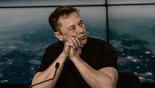 Elon Musk zrezygnuje ze stanowiska szefa Twittera