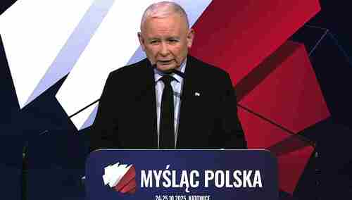 Jarosław Kaczyński podczas konwencji programowej PiS w Katowicach