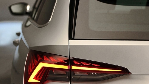 Lampy samochodowe - zdjęcie poglądowe