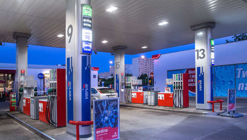 Wracają wakacyjne ceny paliw na stacjach ORLEN. Znamy szczegóły
