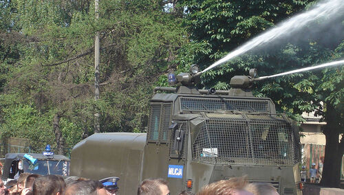 inscenizacja ataku milicji na demonstrantów w Radomiu 1976
