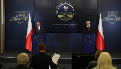Warszawa. Konferencja prasowa prezesa NBP
