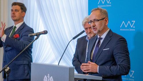 Jutro rząd ogłosi nowe obostrzenia? "Jesteśmy na etapie dyskusji"