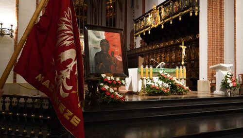 Obraz Matki Bożej Robotników i Solidarności w Archikatedrze Warszawskiej